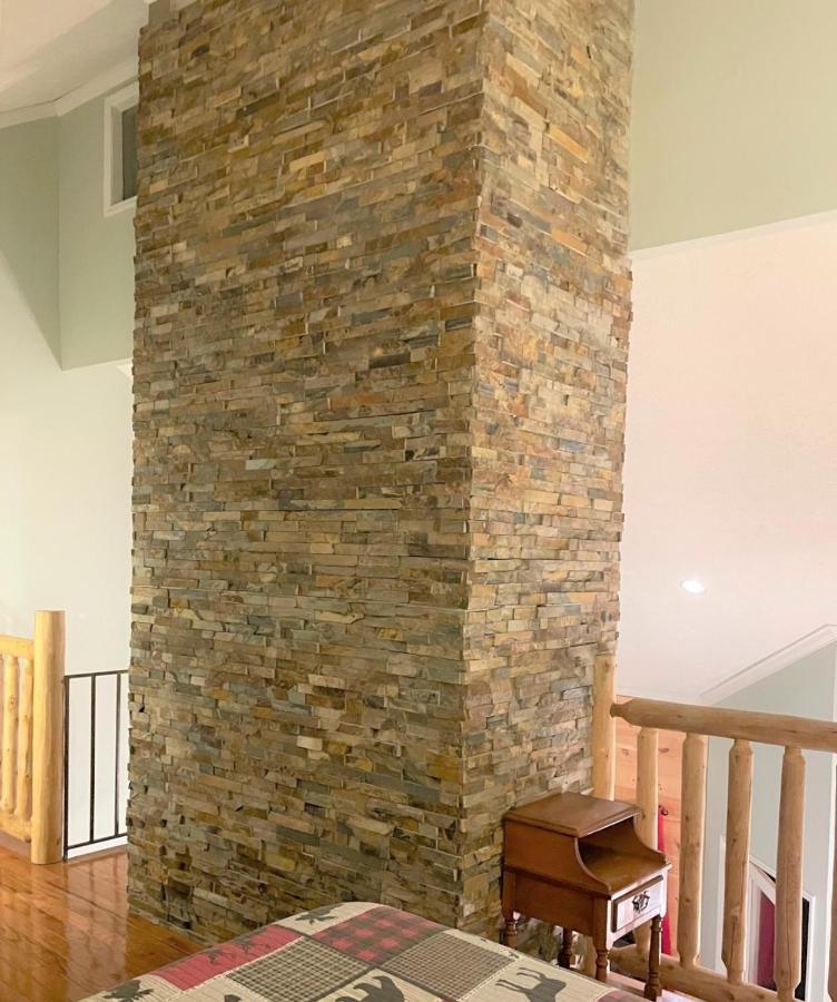 Spacious Downtown Condo Walking Distance To Downtown Gatlinburg Sleeps 6 Guests Buitenkant foto